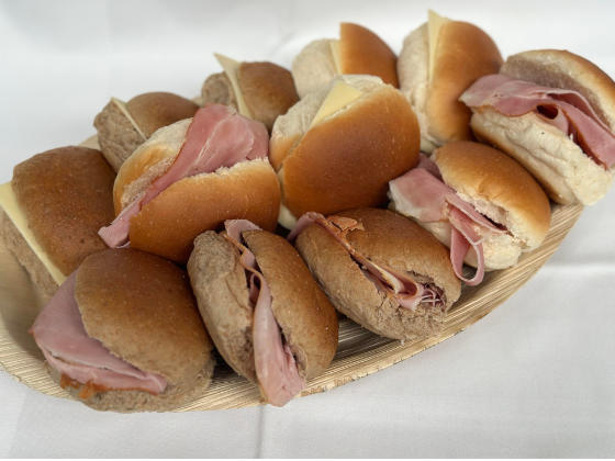 LUNCH BUDGET 50 wit/bruine bolletjes