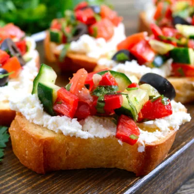 Crostinies