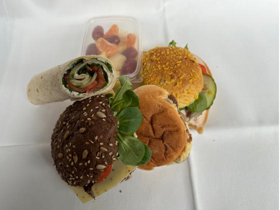 LUXE LUNCH COMPLEET v.a. 8 pers.